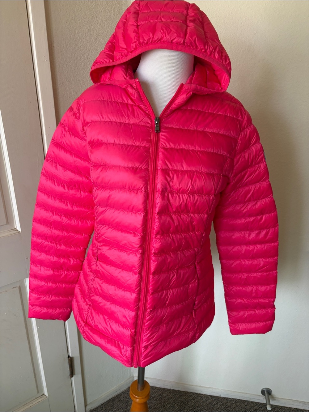 Just over the Top Women’s Lightweight Hooded Down Puffer Jacket - Hot Pink